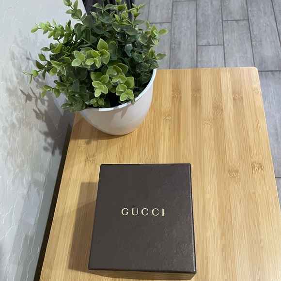 NEW IN BOX Gucci Watch micro watch 90s Gucci - Picture 6 of 8